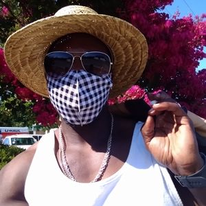 Meet your Posher, Curtis